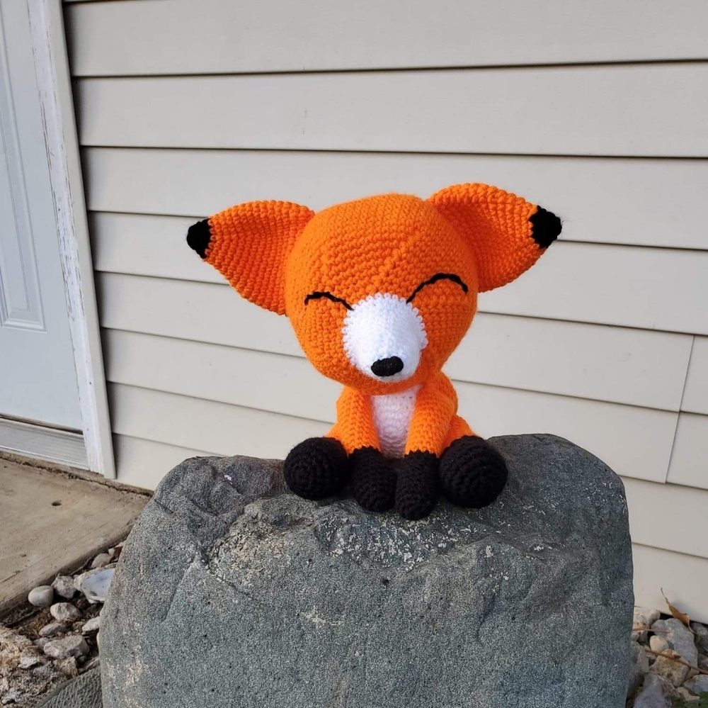 🧶Crochet Fox - Picture 3 of 3